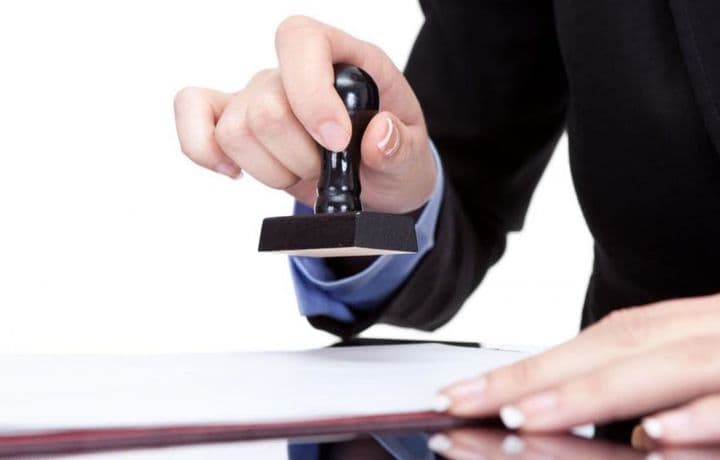 Qator bitimlarni majburiy notarial tasdiqlash tartibi bekor qilinadi