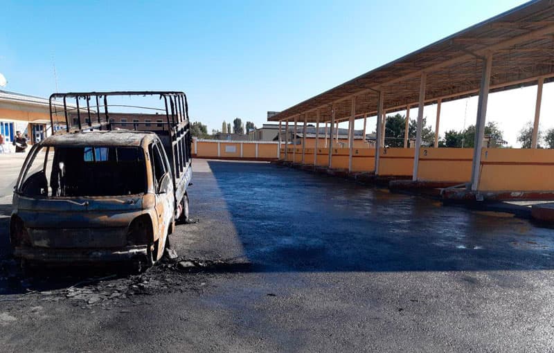 To‘raqo‘rg‘onda «Isoqxon Ibrat metangaz»ga qarashli AGTKShda Hyundai porter yonib ketdi