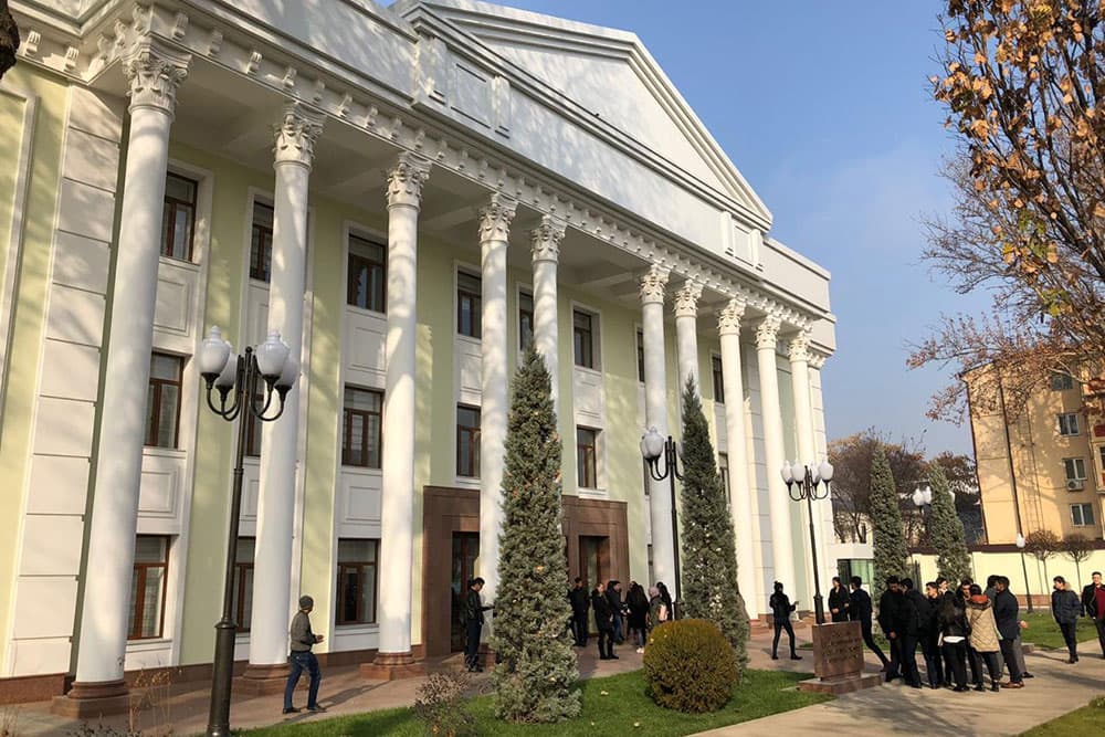 В Ташкенте состоялось открытие первого зарубежного филиала МГИМО