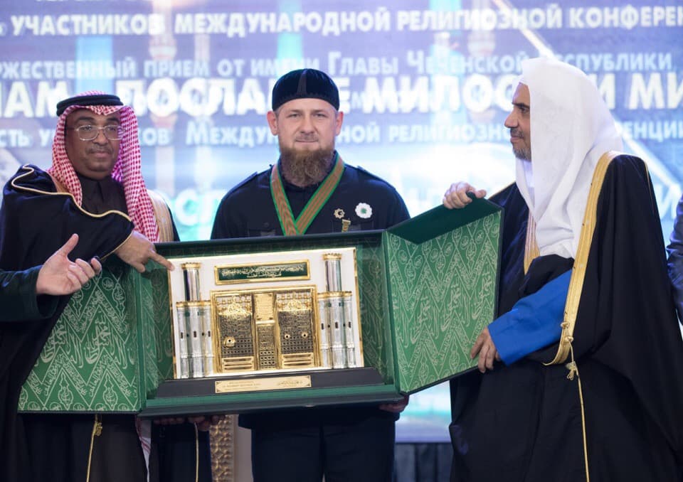Ramzan Qodirov "Islom qahramoni" unvoni va "Quddus yulduzi" ordeniga sazovor bo‘ldi