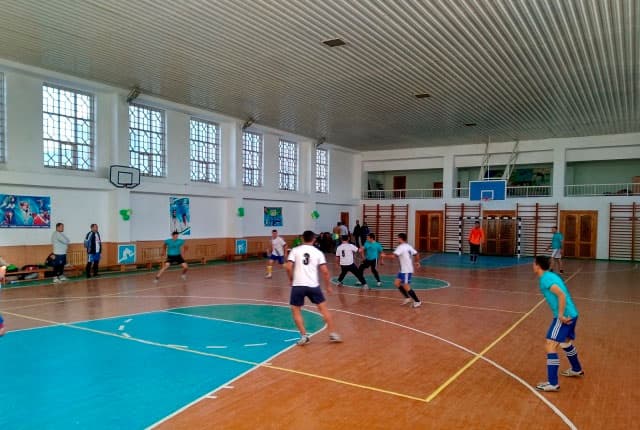 Hukumat qarori: maktablarda 52ta yangi sport zallari qurilib, 89tasi rekonstruksiya qilinadi