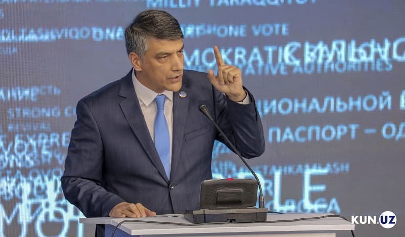 Alisher Qodirov: «O‘zini hurmat qilgan odam 50 dollarni iqtisod qilish uchun yonib ketishi aniq bo‘lib turgan avtobusga o‘tirib, 50 daraja sovuqda yo‘lga chiqmaydi»