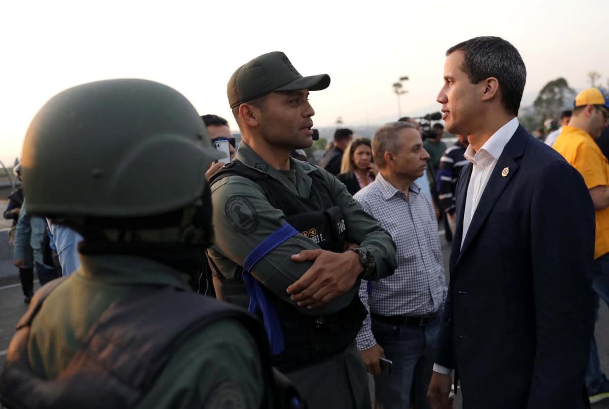 Venesuelada harbiy isyon boshlanmoqda. Qurolli kuchlar Guaydoga qo‘shildi