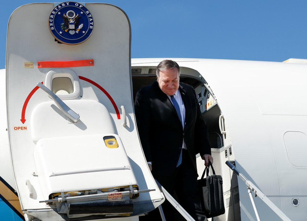 Pompeo Rossiyaga keldi. Putin bilan jiddiy masalalarda suhbat bo‘lishi kutilmoqda