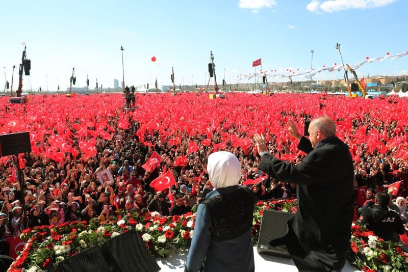Istanbulda Erdo‘g‘an partiyasini 1,6 mln kishi qo‘llab-quvvatladi (video) 