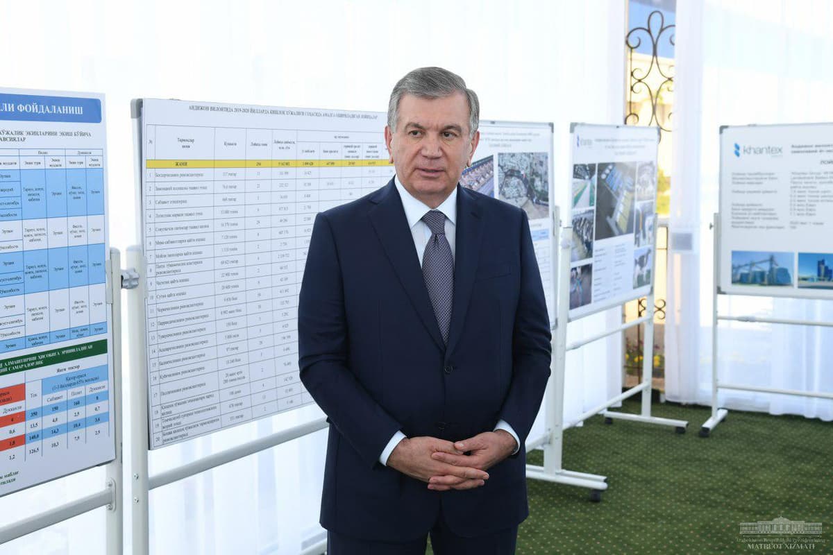 Prezident Qo‘rg‘ontepadagi korxonalar faoliyati bilan tanishdi