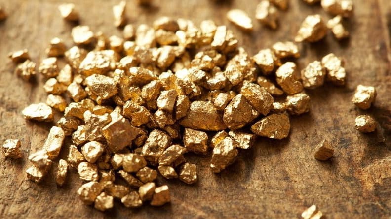 Commercial banks obtain the right to buy precious metals from metallurgic combines 
