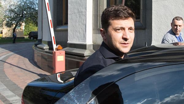 Зеленский президент сифатида илк бор Донбассга келди