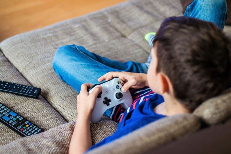 «Menga XBOX olib bering!» – Farzand bilan qanday gaplashish kerak?