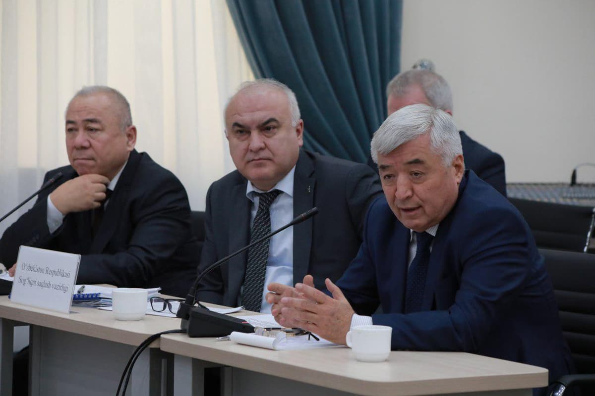 «Kontekstdan uzib olingan» - Vazirlik vazir o‘rinbosarining shifokorlar maoshi bo‘yicha savolga javobini to‘liq keltirdi