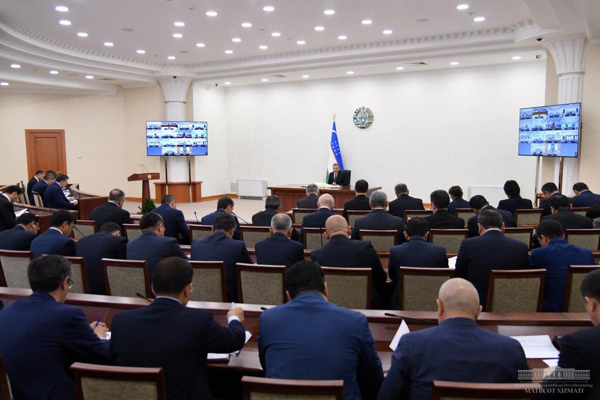 Prezident raisligida o‘tkazilgan yig‘ilishda investitsiya va ishlab chiqarishni mahalliylashtirish masalalari muhokama qilindi