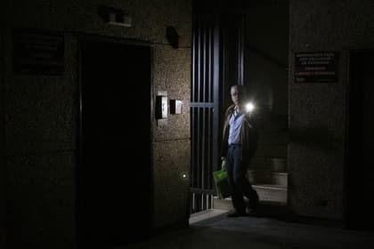 Аргентина ва Уругвай тўлиқ электр энергиясиз қолди