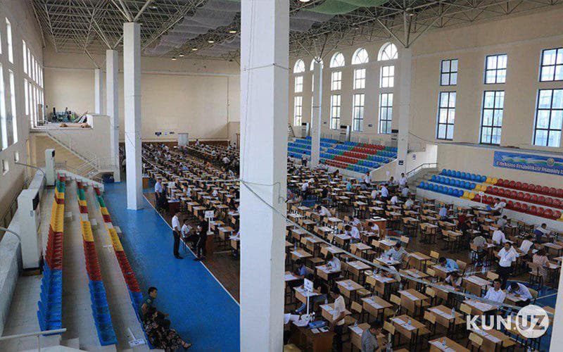 Singlisiga yordam berishga uringan test nazoratchisi o‘z ixtiyori bilan ishdan ketdi