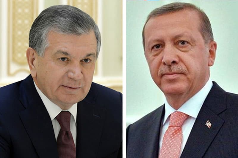Президенты Узбекистана и Турции провели телефонный разговор