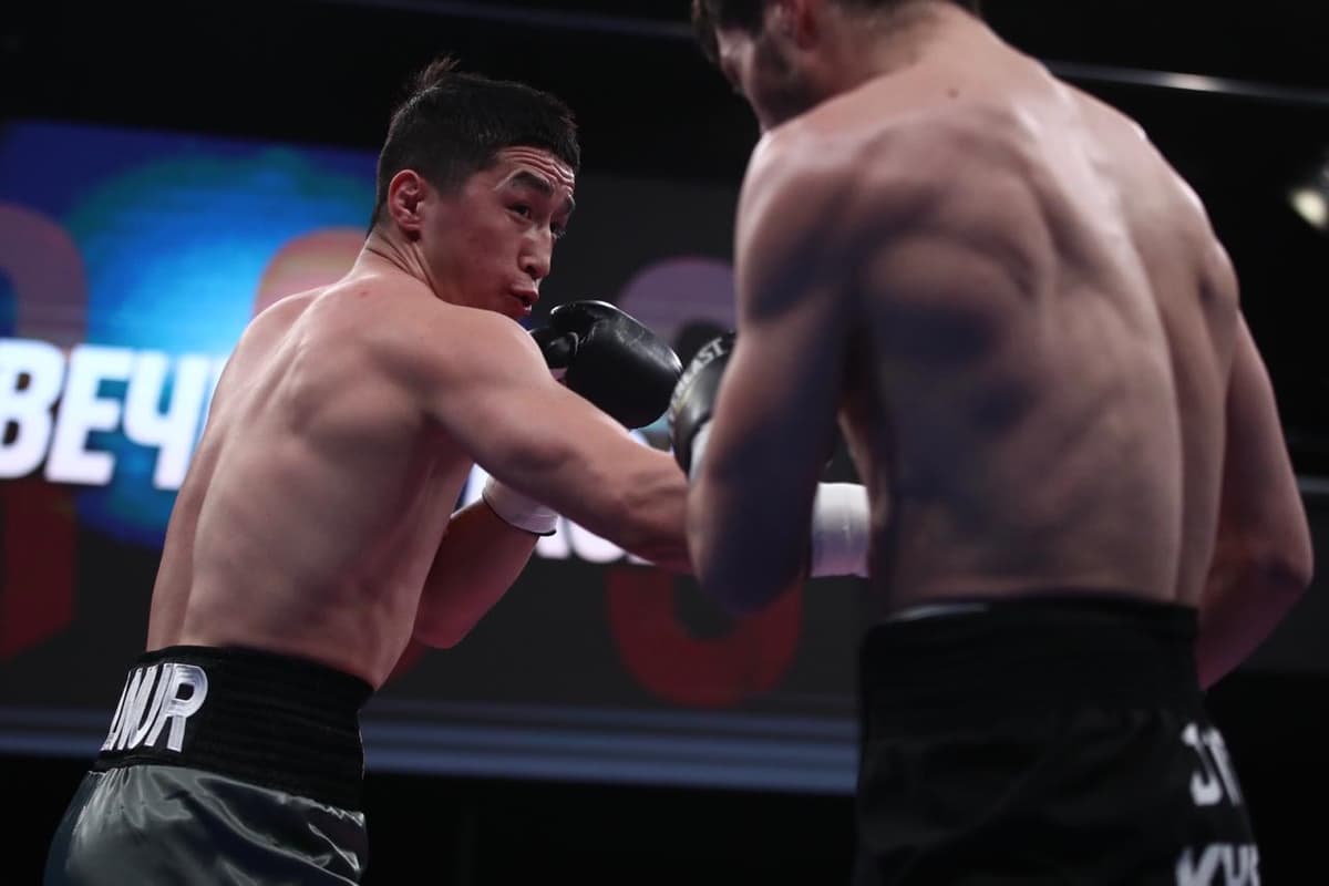 Elnur Abduraimov rossiyalik bokschini nokautga uchratdi