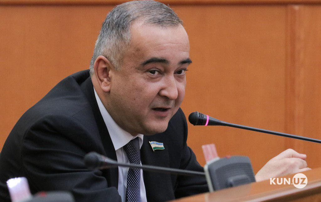 Артыкходжаев пригрозил журналистам позором и «исчезновением»