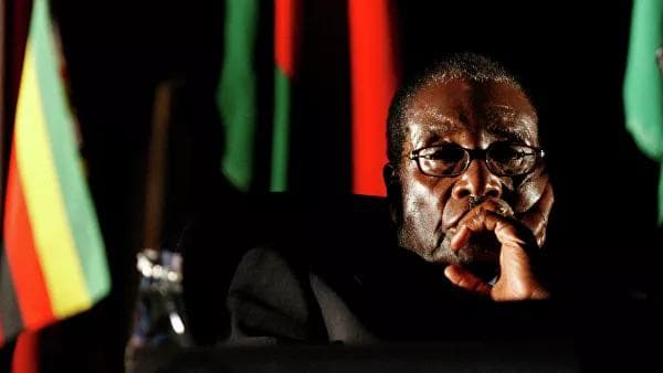 Robert Mugabe Zimbabvening milliy qahramoni deb e'lon qilindi