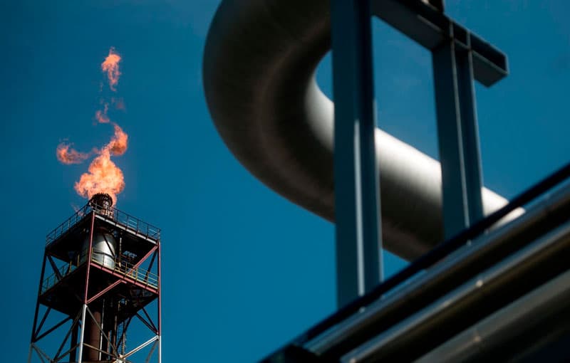 В Ферганской области обнаружили подпольное предприятие по переработке нефти 