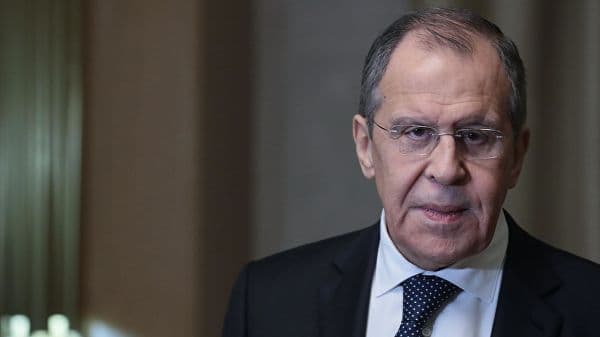 Лавров Тошкентда Шавкат Мирзиёевнинг Россияга ташрифига тайёргарлик кўриш масаласини муҳокама қилди
