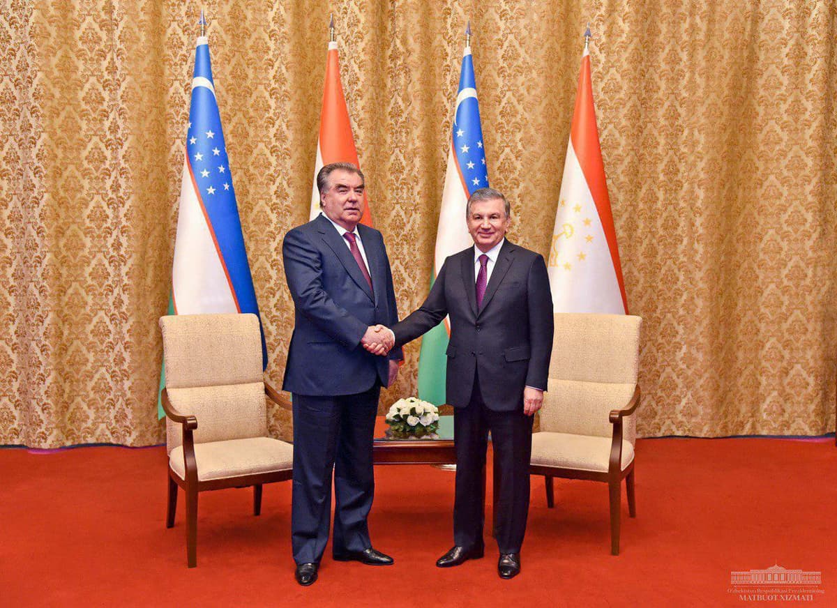 Shavkat Mirziyoyev Pekinda Imomali Rahmon bilan uchrashuv o‘tkazdi