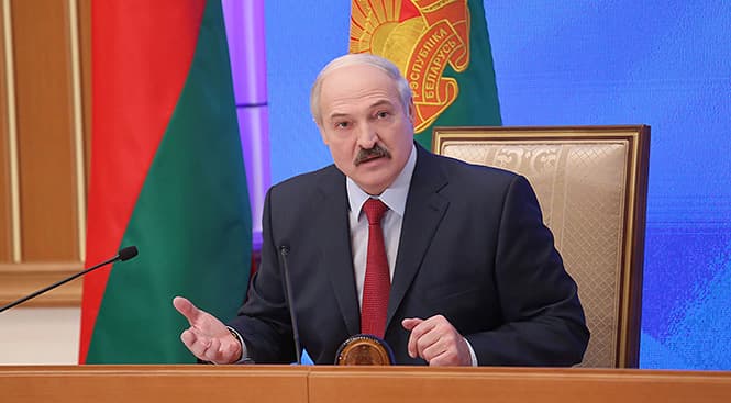 Lukashenko Belarus muxolifati xorijdan «katta pul» olayotganini ma'lum qildi