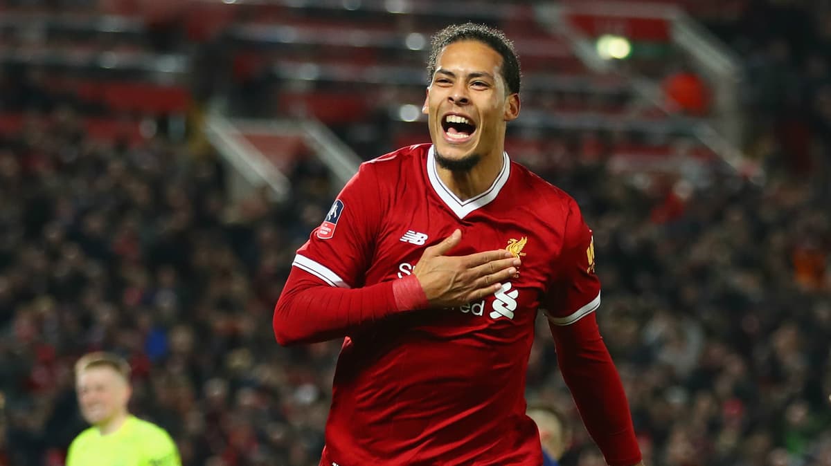 «Liverpul» himoyachisi Angliyada yilning eng yaxshi futbolchisi bo‘ldi