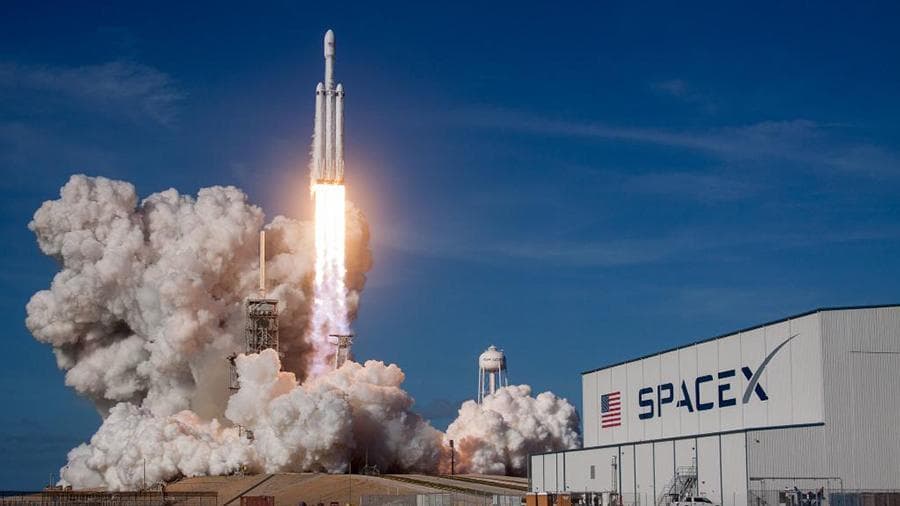 SpaceX коинотга 152 кишининг хокини бир грамини 5 минг доллардан жўнатади 