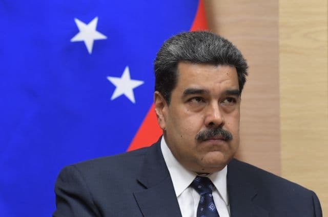 AQSh Maduro bilan aloqador 49 kishining vizasini bekor qildi