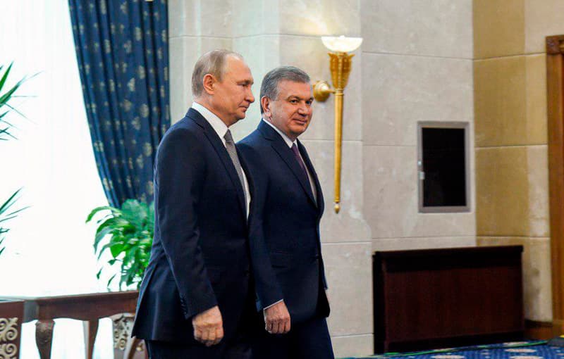 Putin Shavkat Mirziyoyevni G‘alaba paradiga taklif qildi 