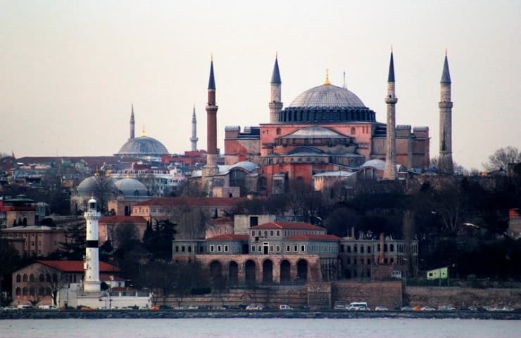 Erdo‘g‘an: Istanbuldagi Avliyo Sofiya ibodatxonasi masjidga aylantiriladi