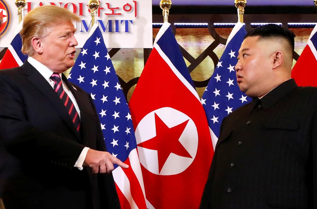 Tramp Kim Chen Indan KXDR yadro qurolini AQShga berishni talab qilgan - Reuters 