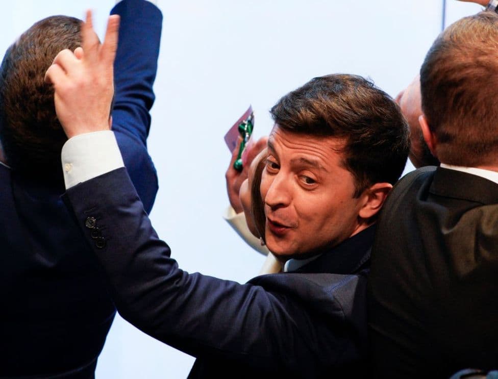 Buyog‘i qanday kechadi? Ukraina prezidentligi saylovida aktyorning g‘alabasi yangi savollarni tug‘dirdi