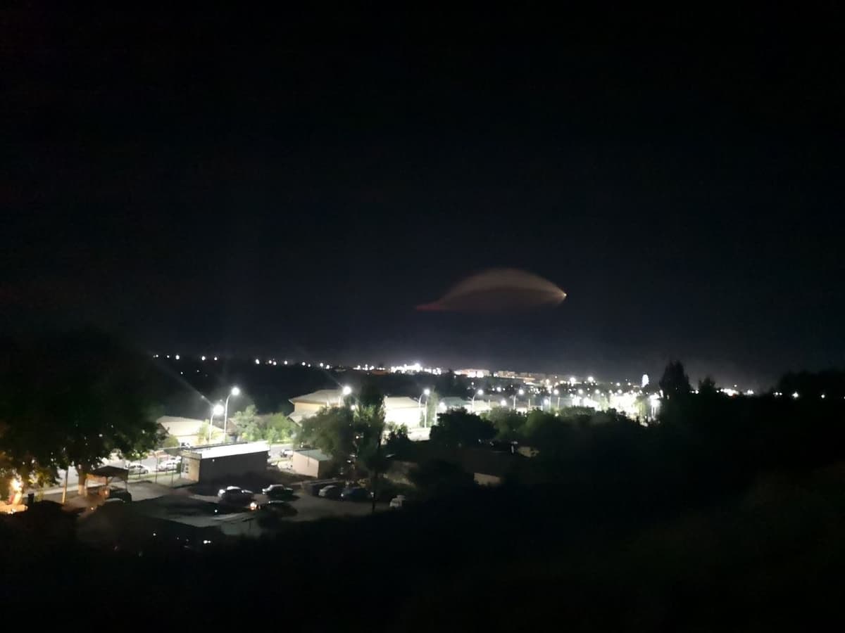 Foto: Toshkent osmoni uzra «Soyuz MS-13» missiyali raketasi parvozi kuzatildi