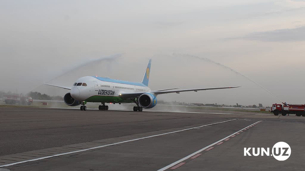 «Узбекистон хаво йуллари» получила пятый самолет Boeing 787-8 Dreamliner