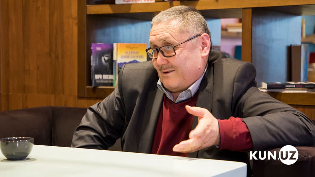 Nazar Eshonqul: Xushomad va maddohlik, ijodkorning siyosat va mafkuraga qulligi hamda olomonchilik haqida