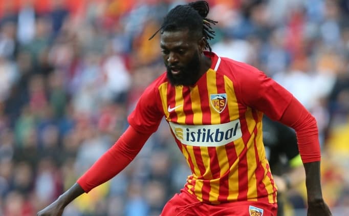 Adebayor: «Qaysarispor»ni tark etdim, tez orada bir qarorga kelaman»