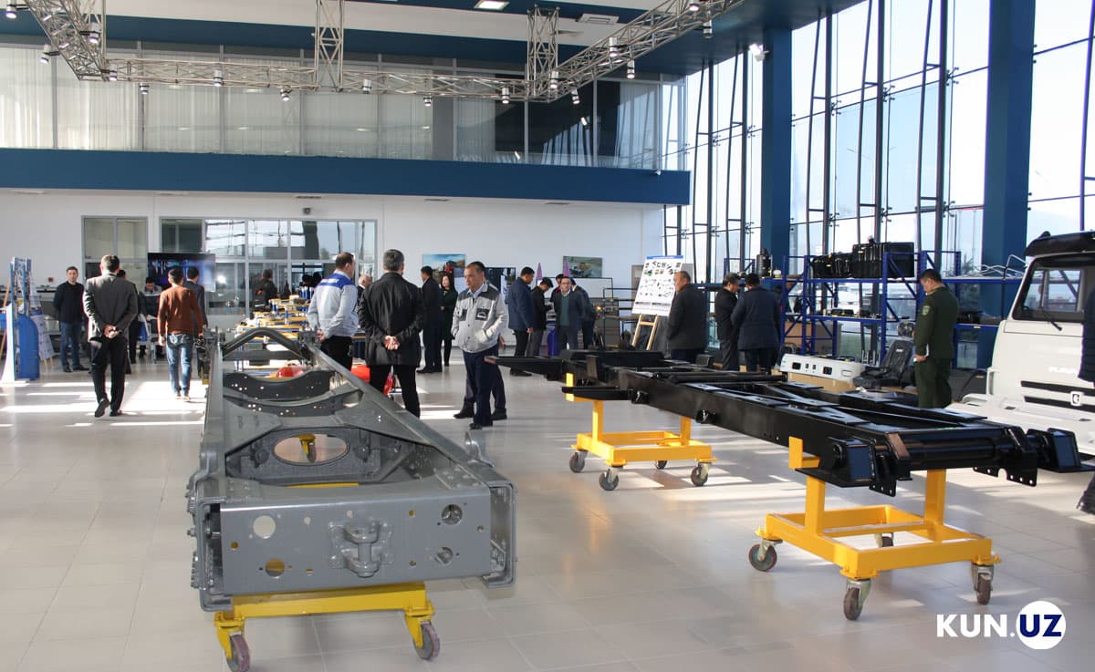 Samarqandda 10 oyda 228 mln dollarlik avtomobil ehtiyot qismlari import qilindi