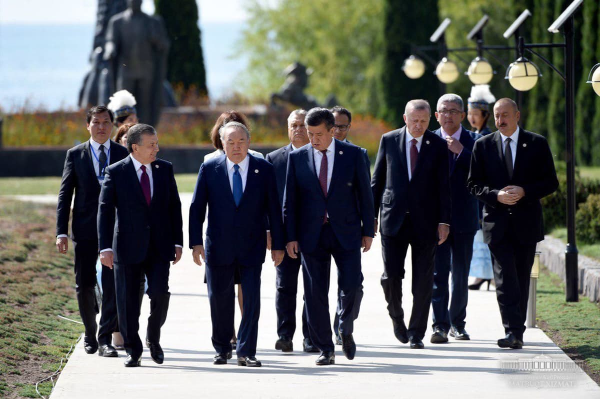 Shavkat Mirziyoyev Turkiy tilli davlatlar kengashiga qo‘shilish haqidagi qonunni imzoladi