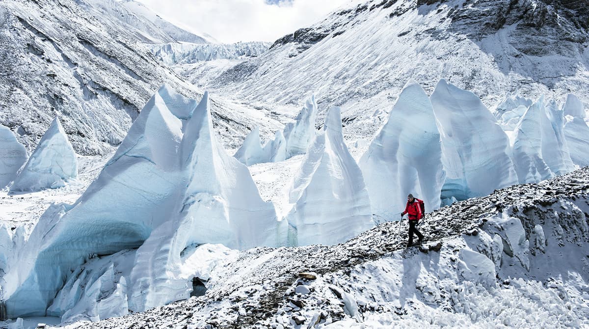 Everestdan tushish vaqtida ikki alpinist halok bo‘ldi