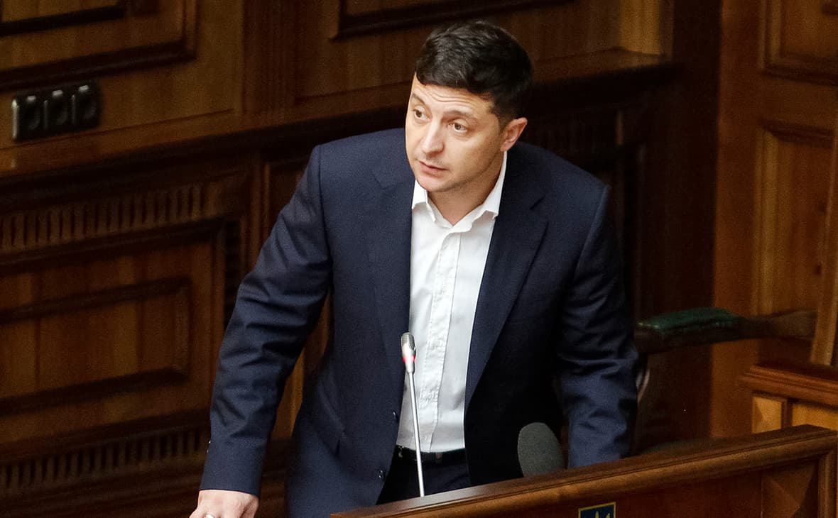 Zelenskiy Ukraina tashqi ishlar vazirligi faoliyati haqida internet orqaligina bilishini aytdi