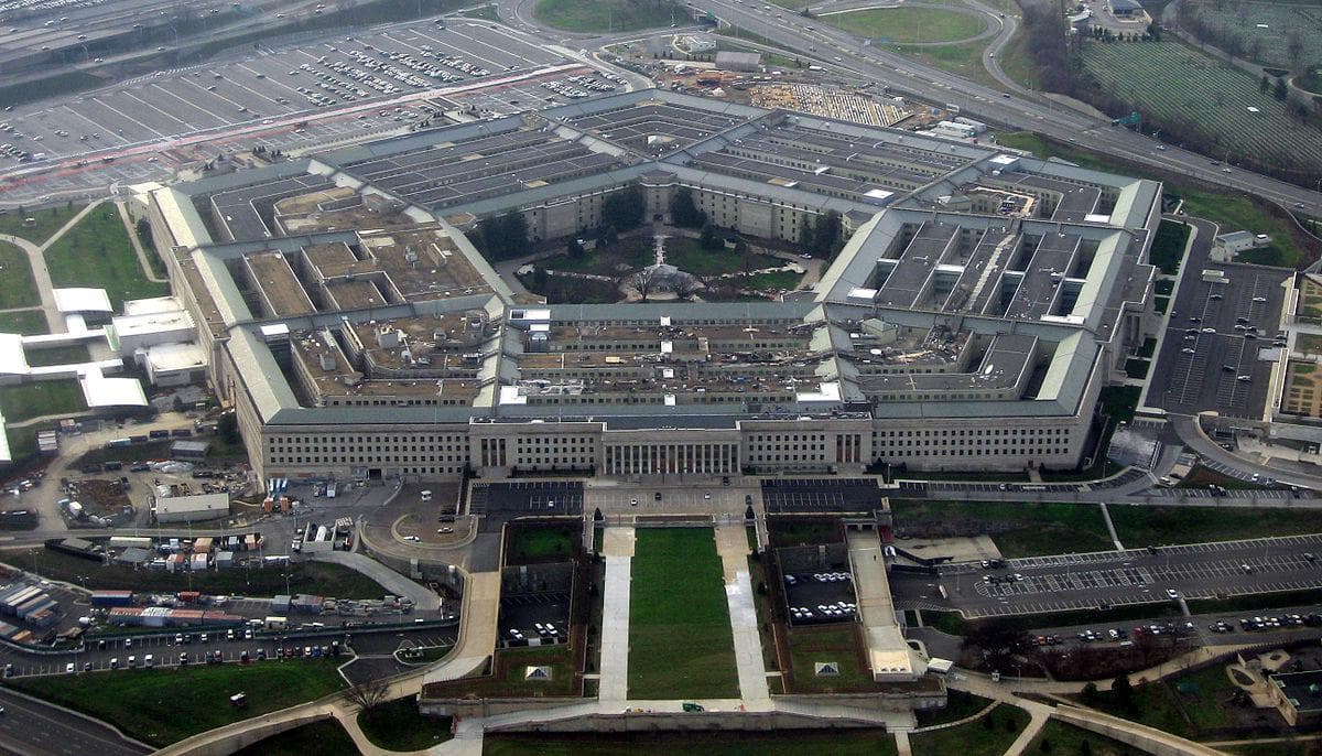Pentagon gipertovushli raketa uchun qariyb milliard dollar ajratdi
