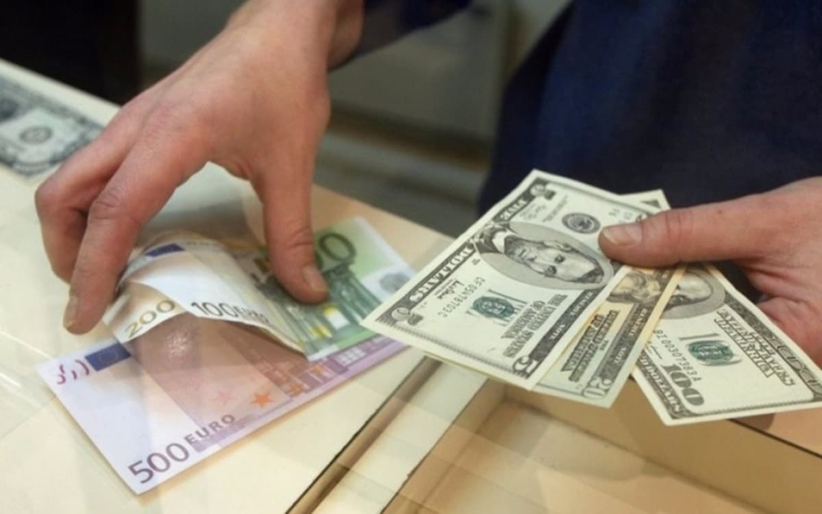 MB: Bir qator banklarning valuta birjasi savdolaridagi ishtiroki vaqtincha to‘xtatildi 