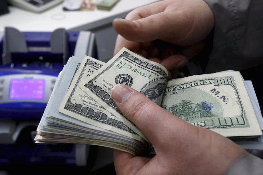 O‘zbekistonliklar har oyda vatanga 500 million dollarga yaqin mablag‘ jo‘natishmoqda