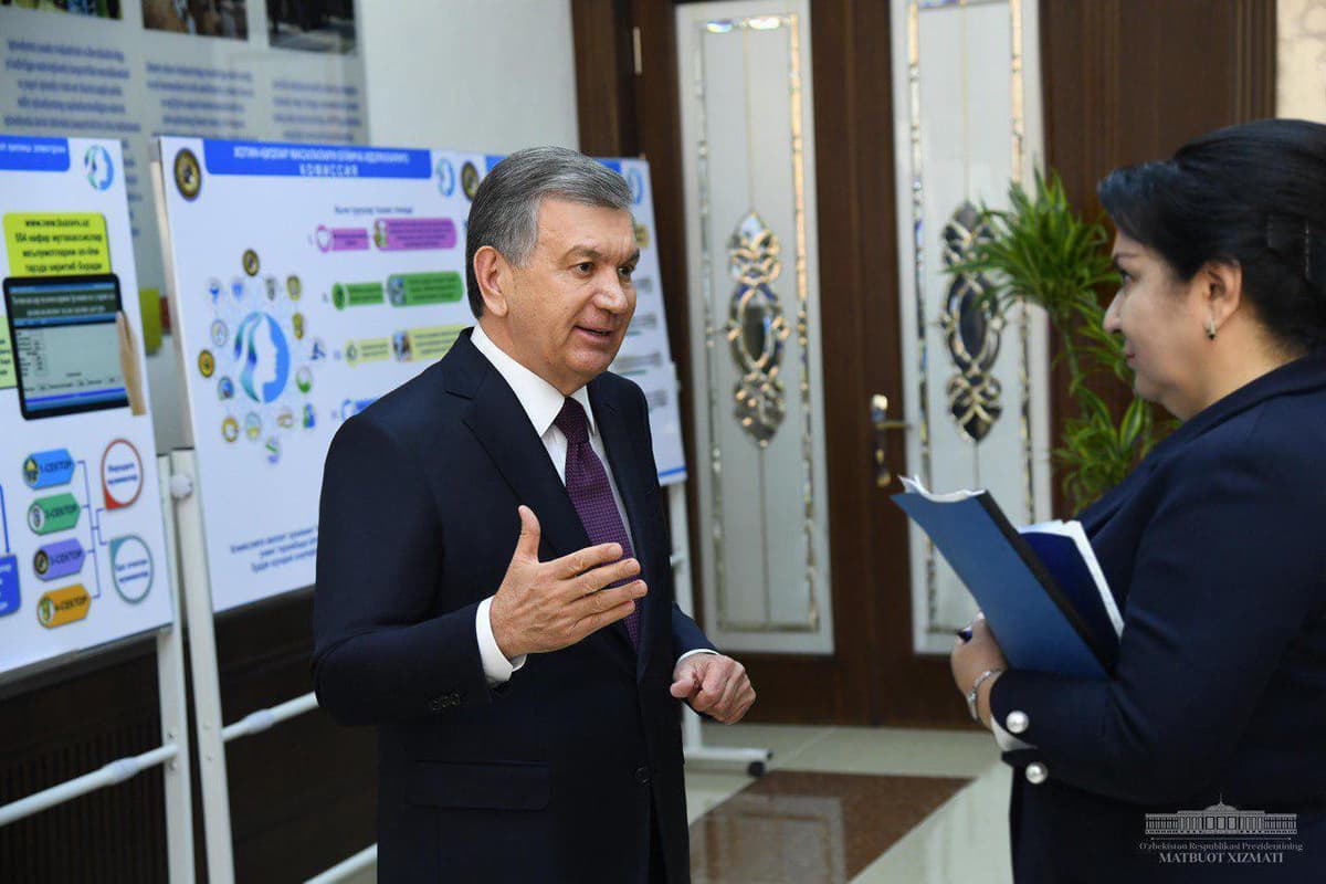 Mirziyoyev: Buxoro viloyatini xotin-qizlar masalalari bo‘yicha eng namunali hududga aylantirishimiz kerak