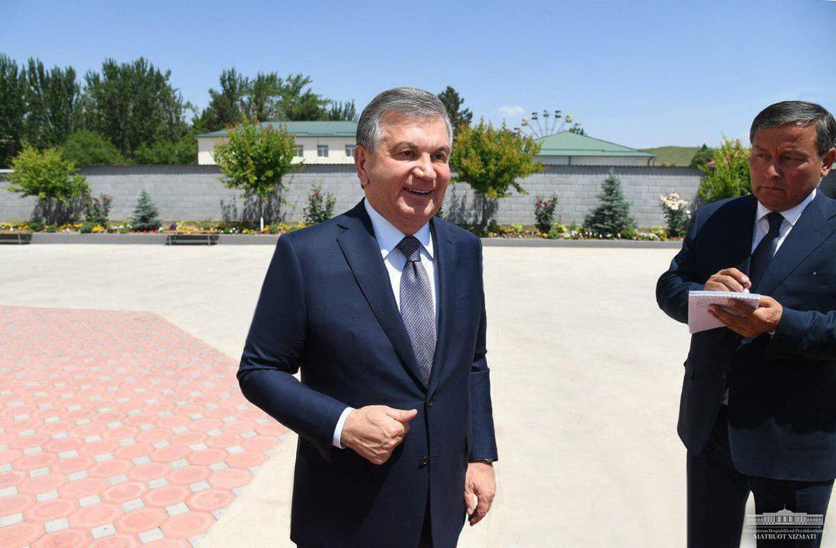 Prezident Andijon viloyatiga tashrifini Xonoboddan boshladi