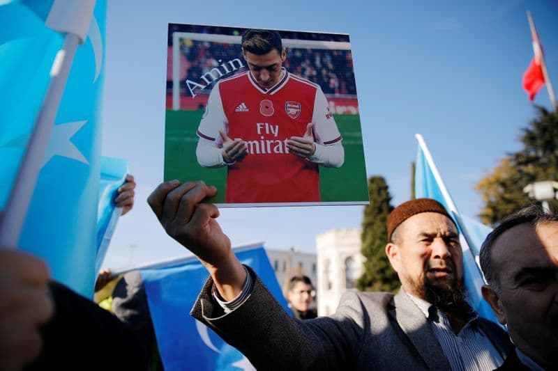 O‘zilning so‘zlaridan keyin Xitoyda «Arsenal» - «Manchester Siti» o‘yini translatsiyasi bekor qilindi