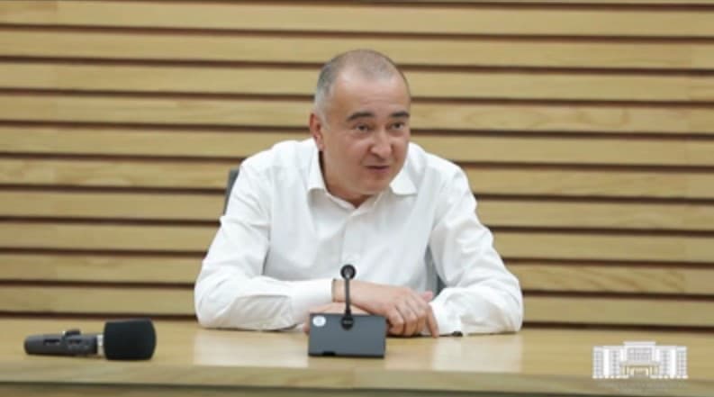 Internetda Ortiqxo‘jayev murojaatchilarga qo‘pollik qilgani haqidagi audiolar tarqaldi. Toshkent shahri hokimiyati izoh berdi