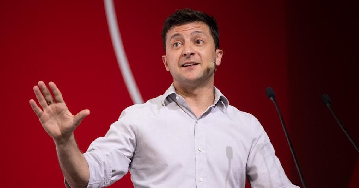 Zelenskiy o‘zining iste'fosi talab qilingan petitsiyaga rad javobini berdi