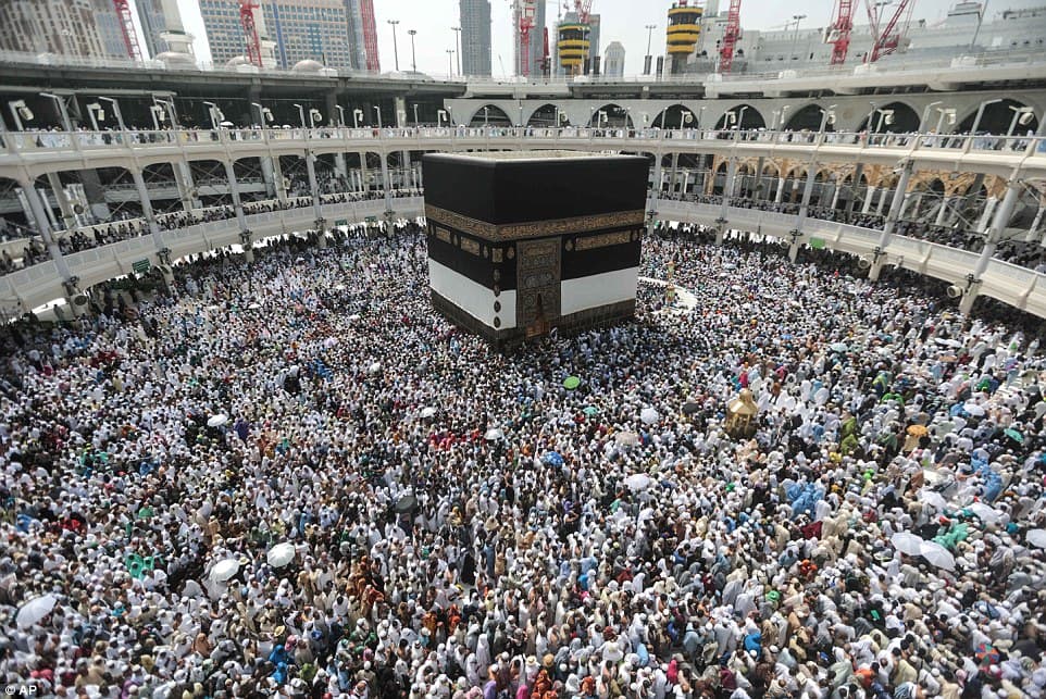 «Haj» va «Umra» bo‘yicha hukumat qaroriga o‘zgartirish kiritildi 