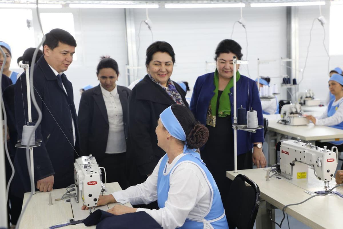 Sirdaryo viloyatida «O‘zpaxtasanoat» AJ tashkil etgan yangi tikuvchilik majmuasi ishga tushirildi